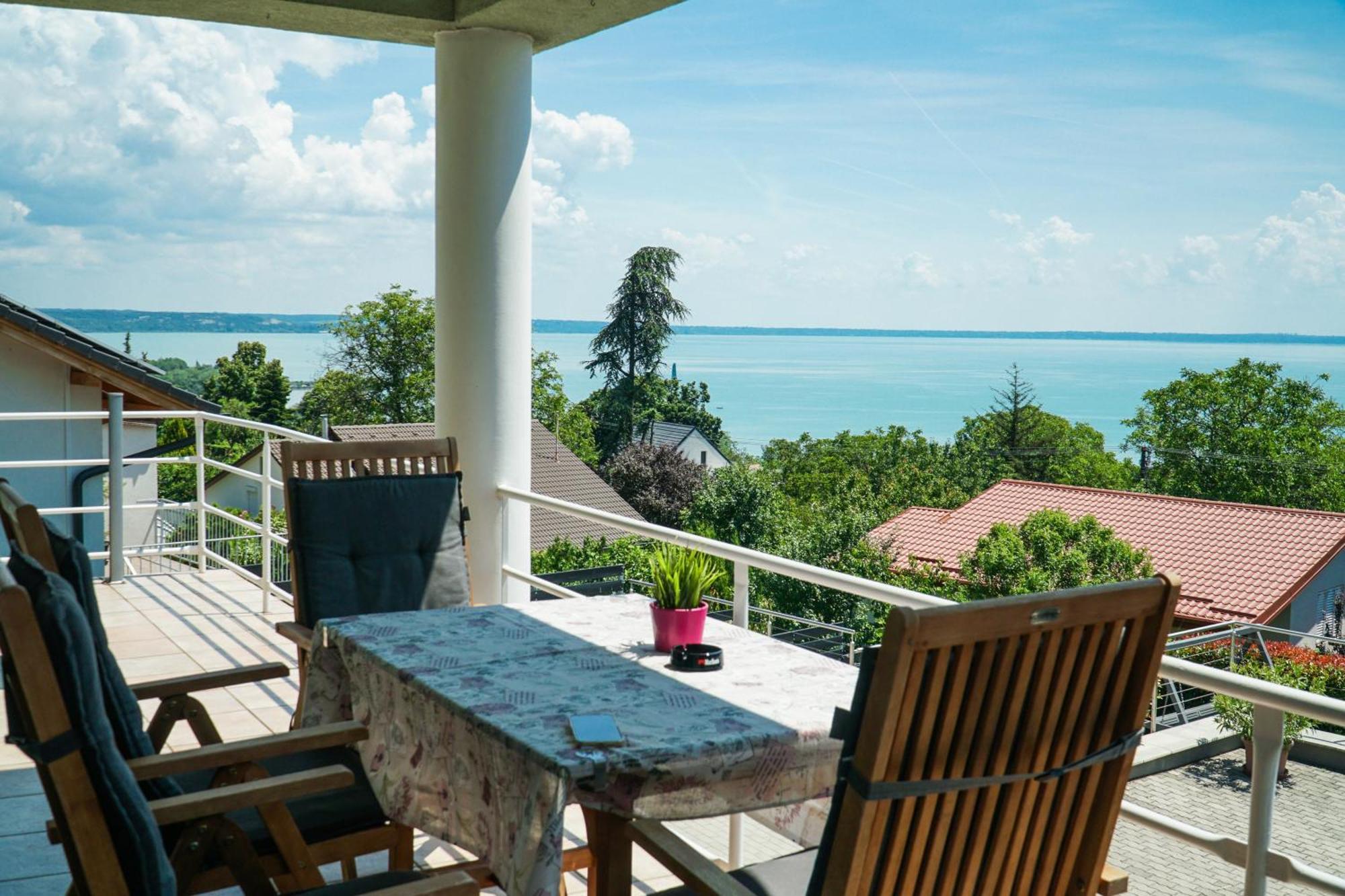 Fuegefa Apartman Balatonalmádi Εξωτερικό φωτογραφία