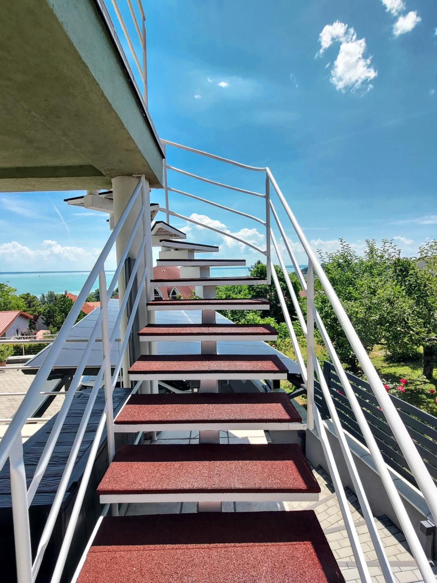 Fuegefa Apartman Balatonalmádi Εξωτερικό φωτογραφία