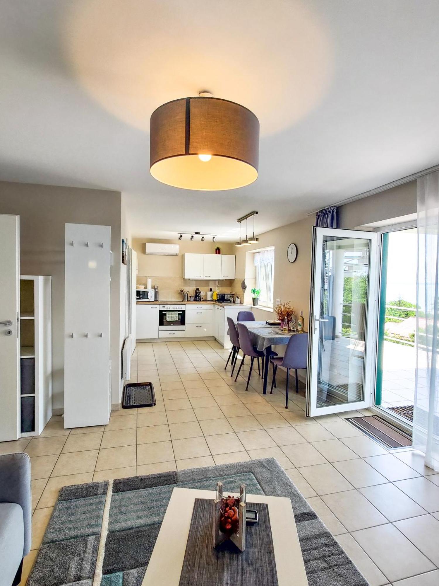 Fuegefa Apartman Balatonalmádi Εξωτερικό φωτογραφία